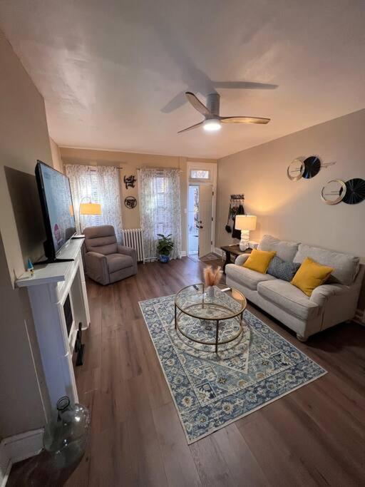 Appartamento Cozy On The Hill Wilmington Esterno foto