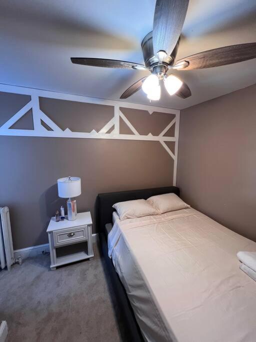 Appartamento Cozy On The Hill Wilmington Esterno foto